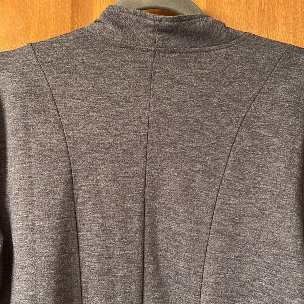 LOGO cardigan, excellent condition! - Picture 3 of 5